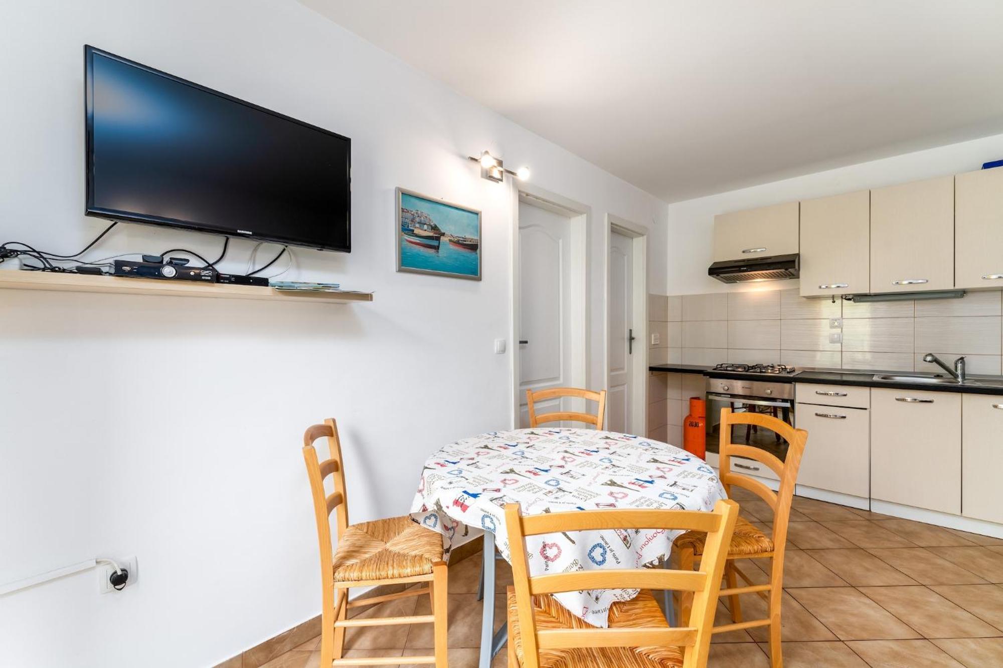 Apartments With A Parking Space Baska, Krk - 13907 Room photo